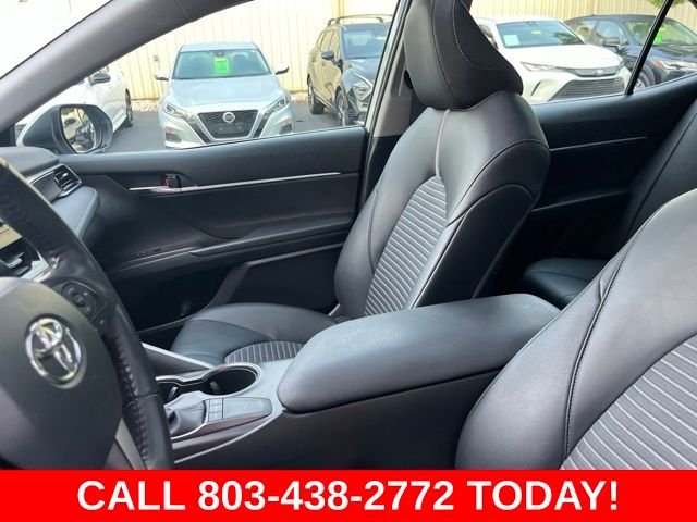Used 2022 White Toyota SE image 10