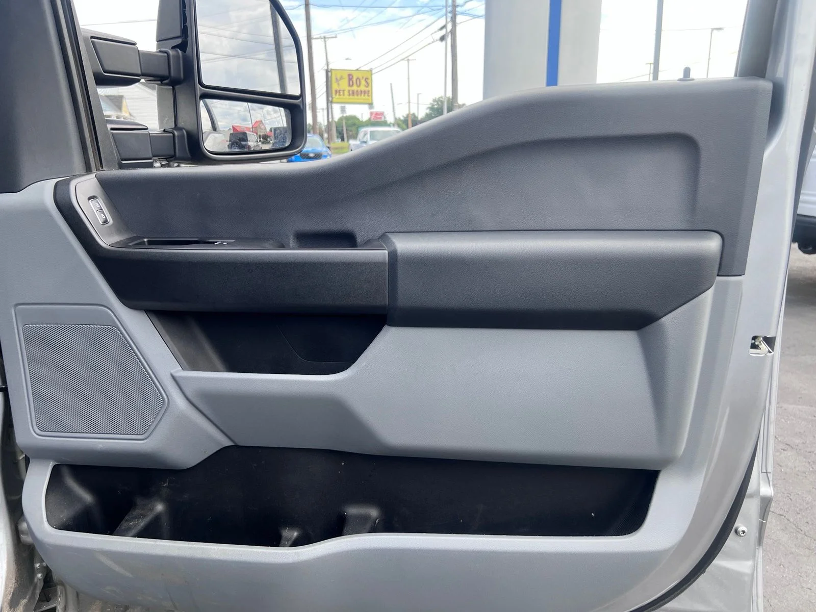 Used 2023 Silver Ford XL image 48