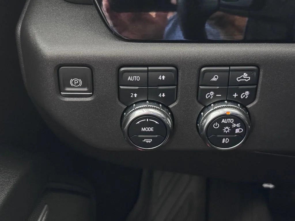 2023 GMC Sierra 1500 SLT - Photo 26