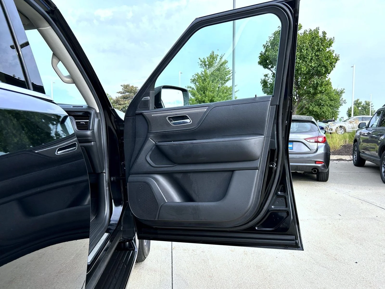 Used 2025 Black INFINITI PURE image 15