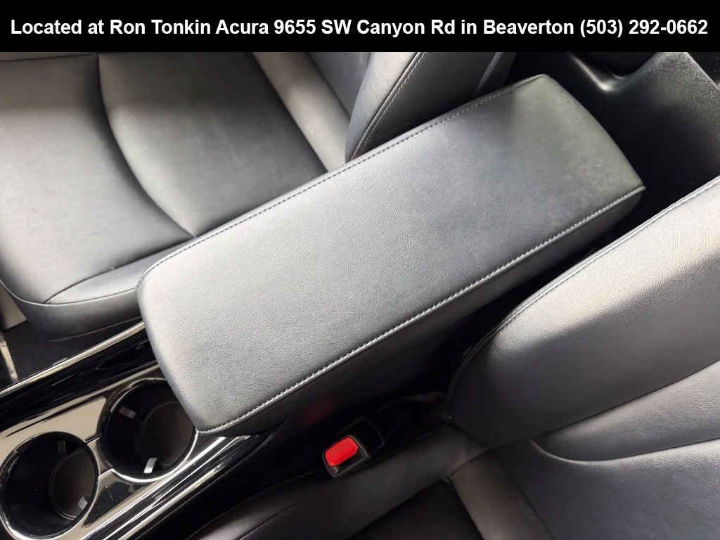 Used 2017 Blizzard Pearl Toyota Premium image 25