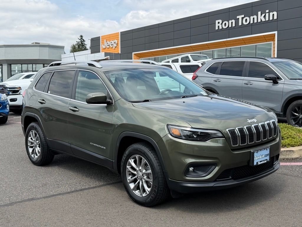 Used 2019 Jeep Cherokee Latitude Plus with VIN 1C4PJMLB0KD431207 for sale in Milwaukie, OR