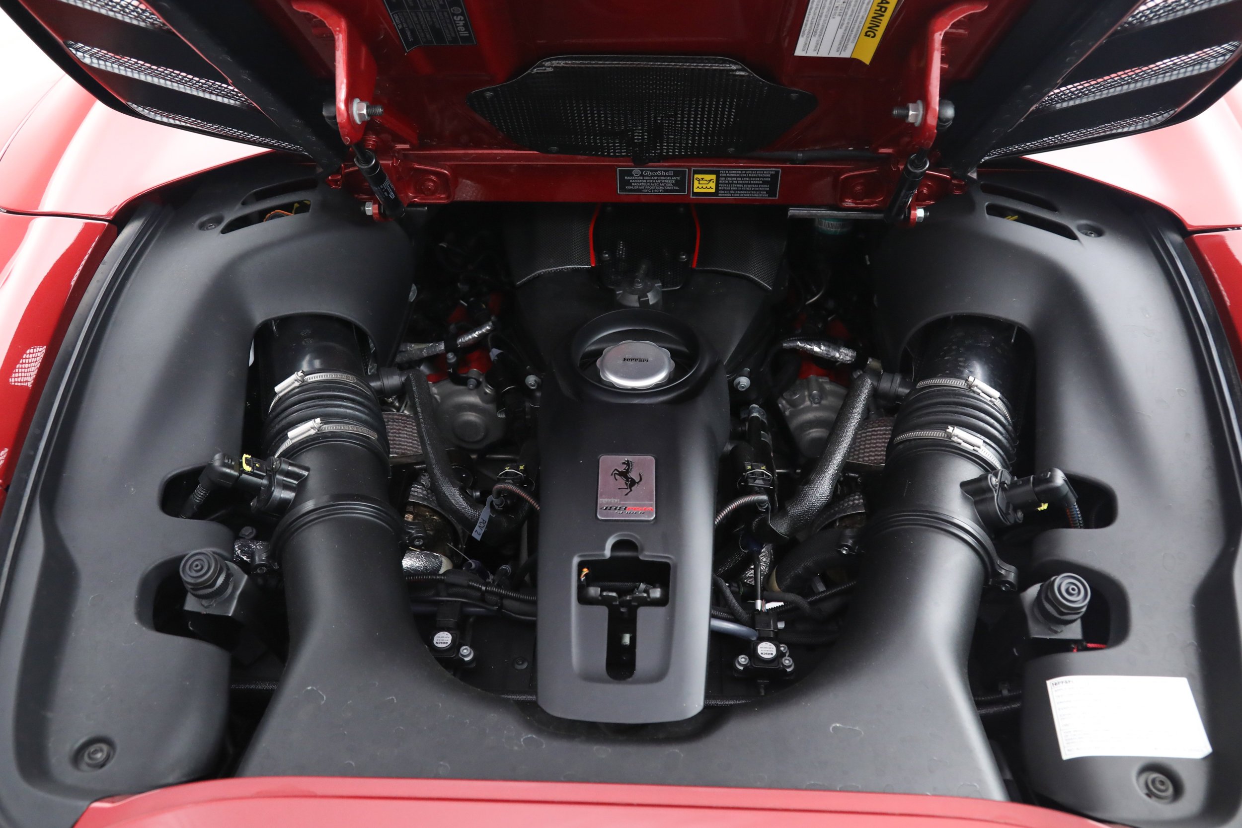 Used 2019 Red Ferrari  image 33