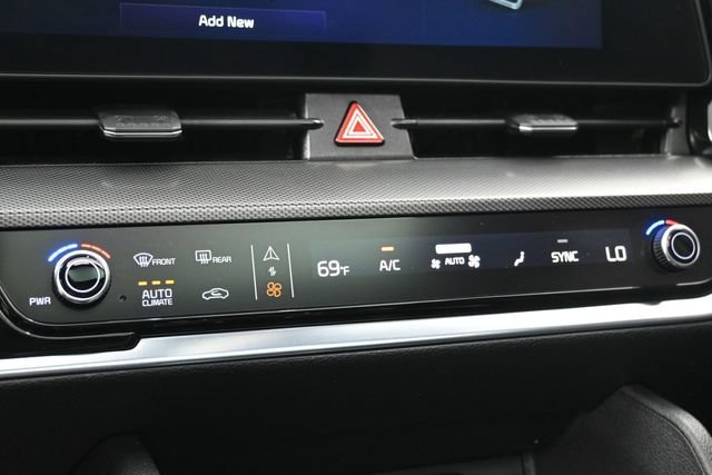 Used 2025 Gravity Gray Kia SX image 18