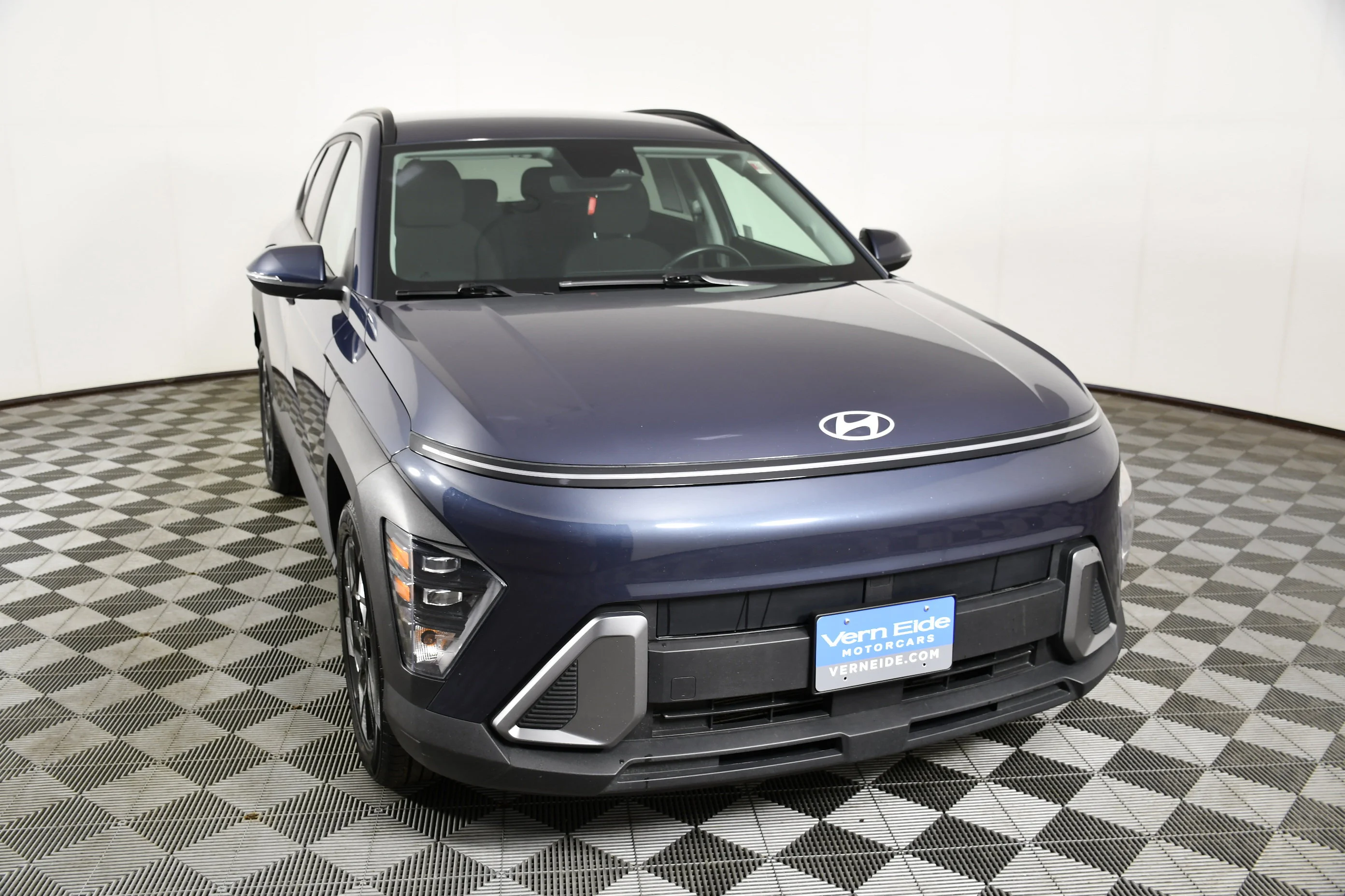 Used 2025 Denim Blue Hyundai SEL image 3