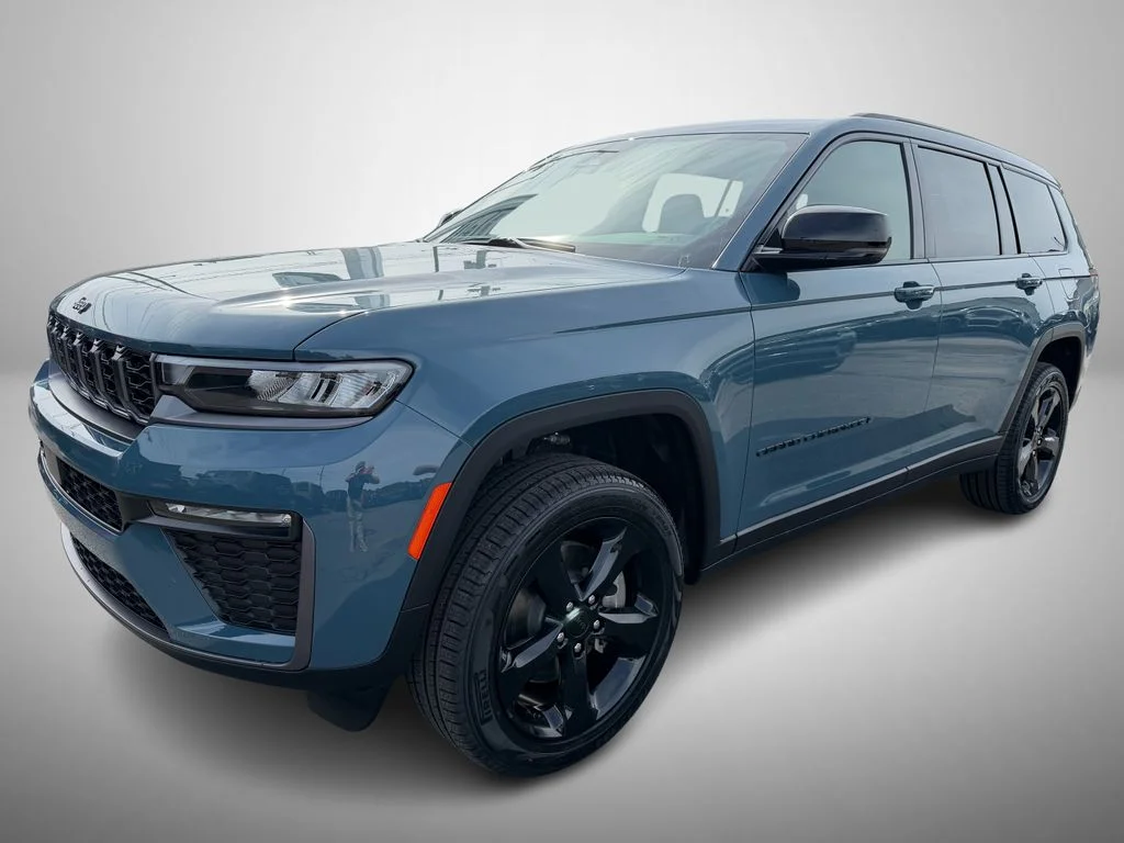New 2026 Steel Blue Exterior Paint Jeep Limited image 2