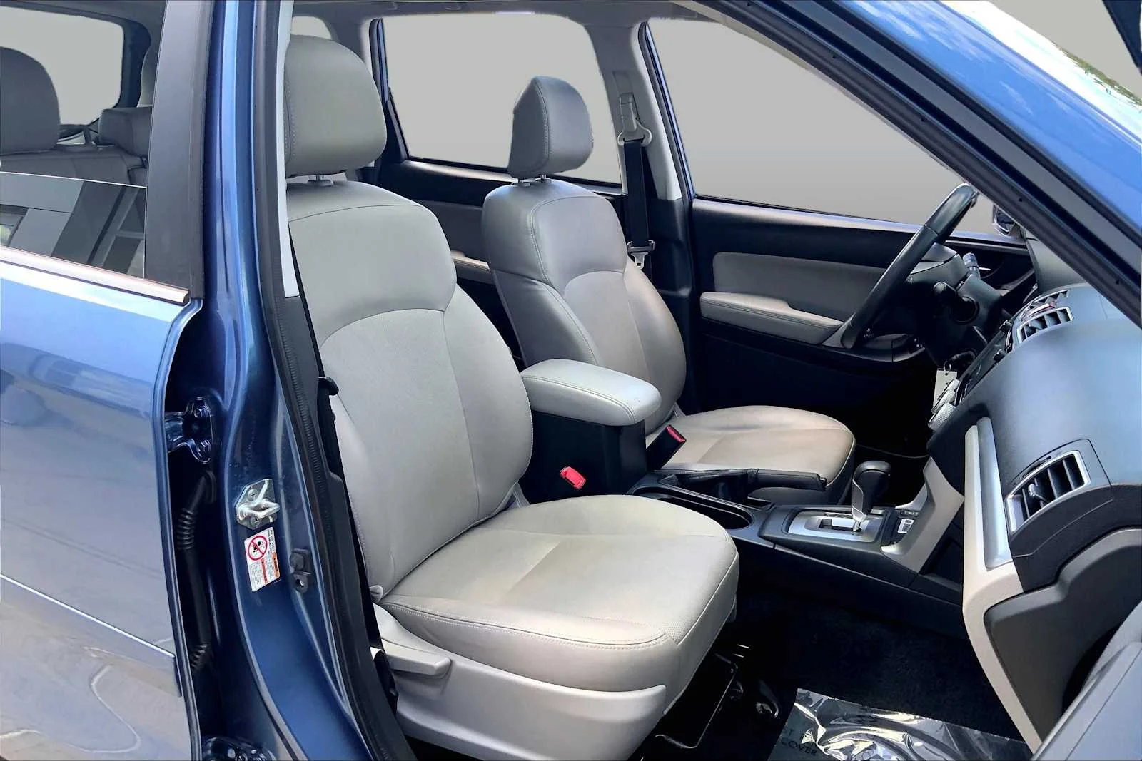 Used 2016 Quartz Blue Pearl Subaru 2.5i Limited image 8