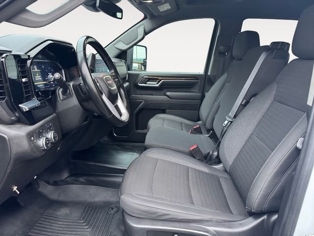 Used 2024 Summit White GMC SLE image 9