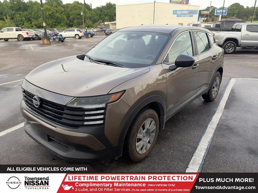 2025 Nissan Kicks 2.0 S AWD's photo