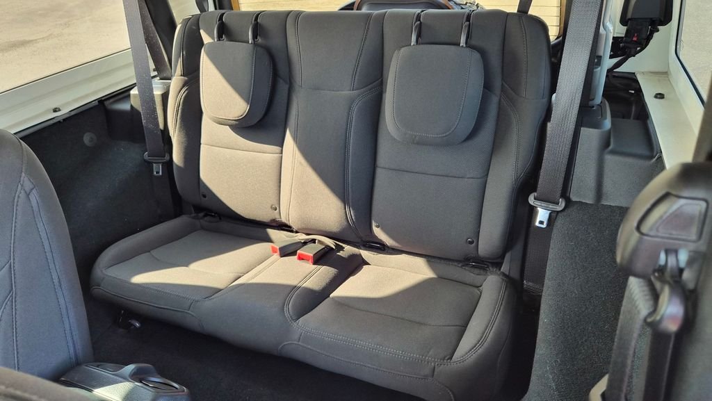Used 2023 Gray Jeep Sport S image 12