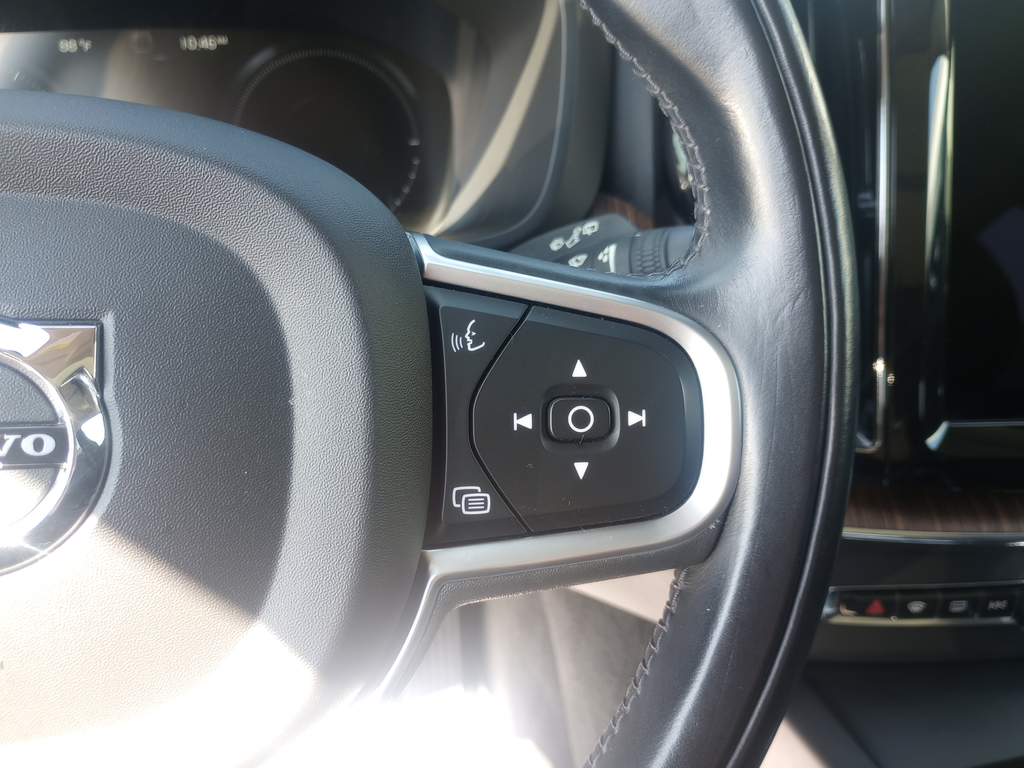 Used 2021 Black Volvo T8 Inscription Expression image 17