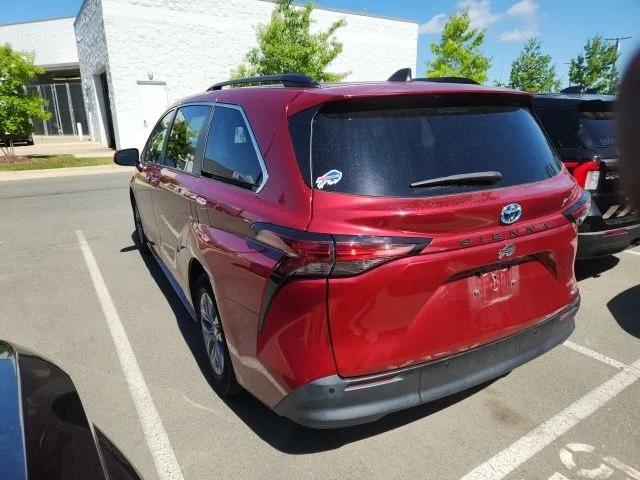 Used 2021 Red Toyota XLE image 6