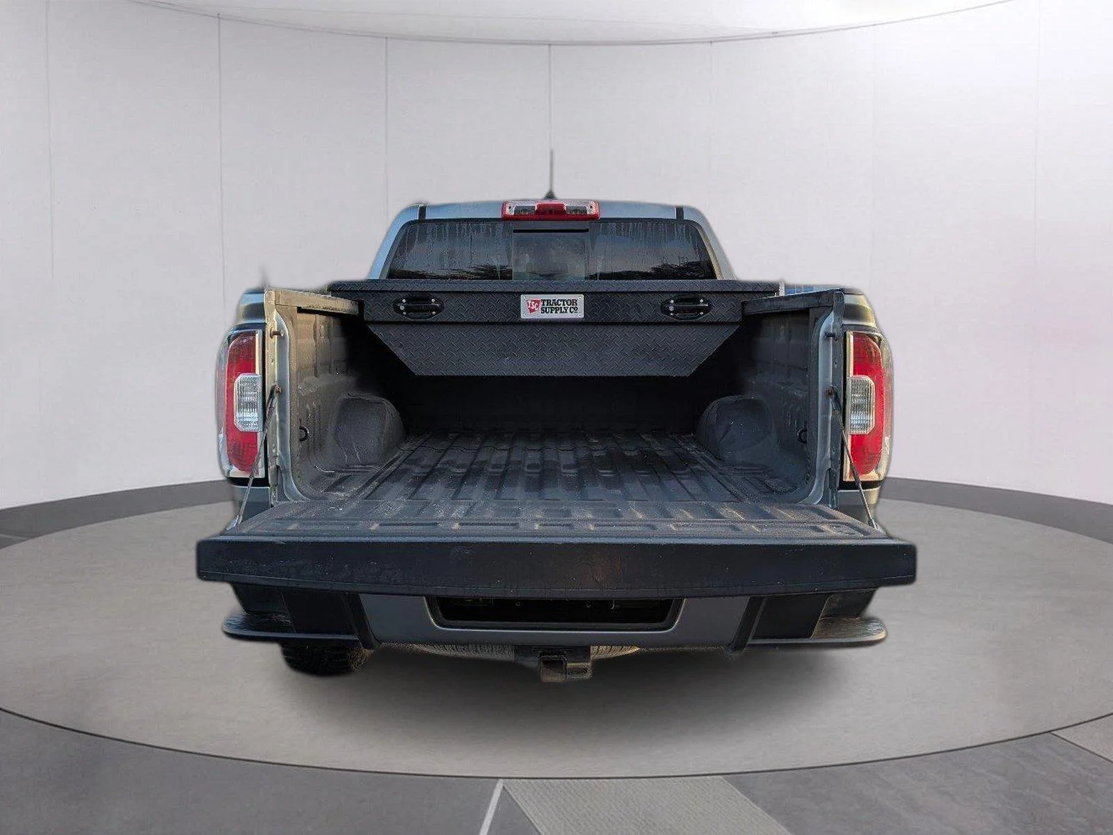 Used 2020 Satin Steel Metallic GMC 4WD All Terrain w/Cloth image 6