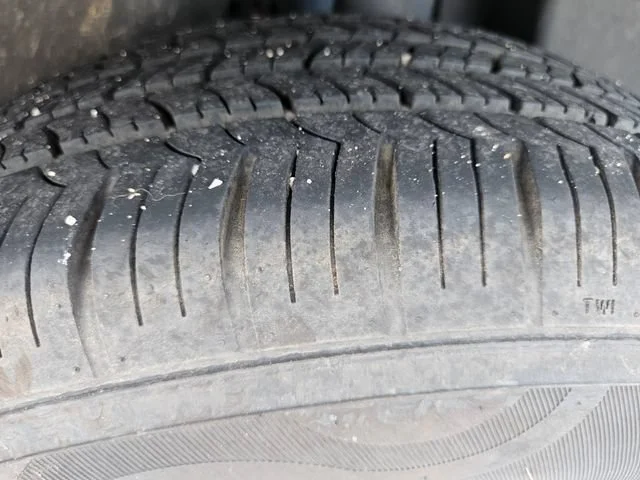 Used 2021 Blue Jeep Latitude image 25