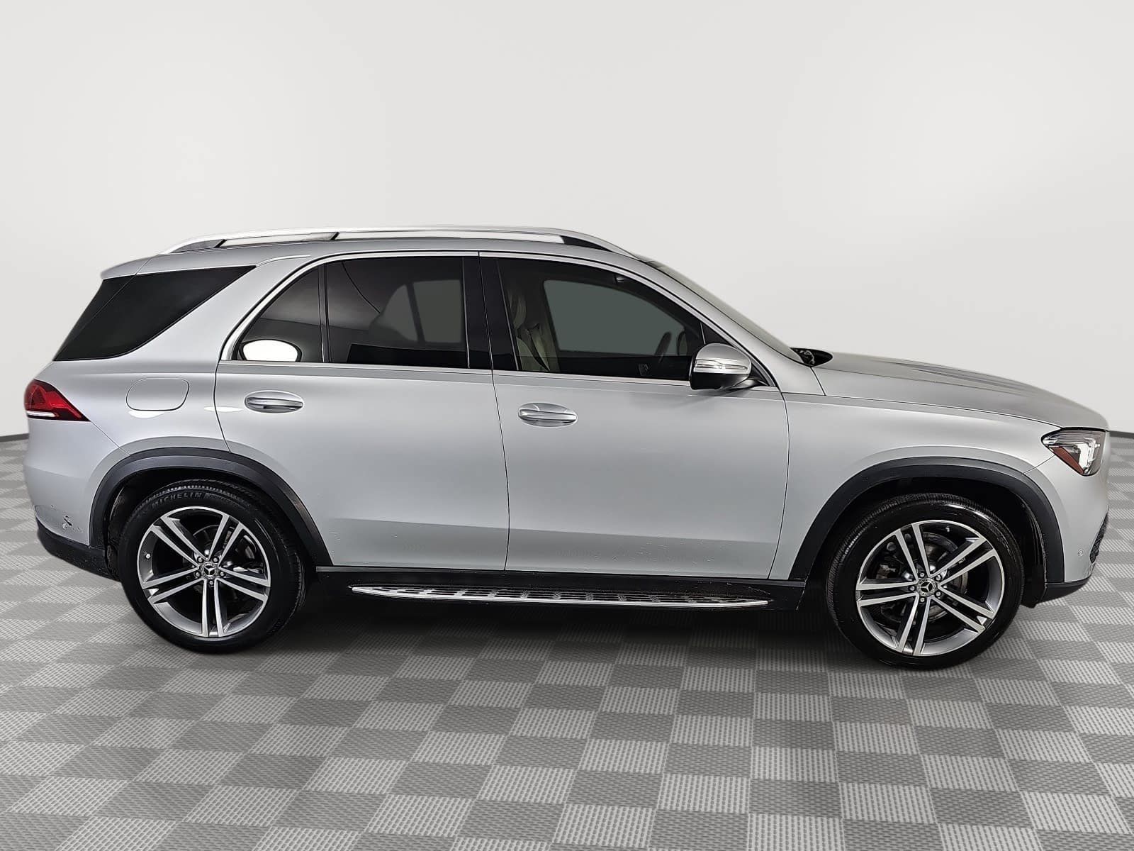 Used 2020 Silver Mercedes-Benz GLE 350 image 9