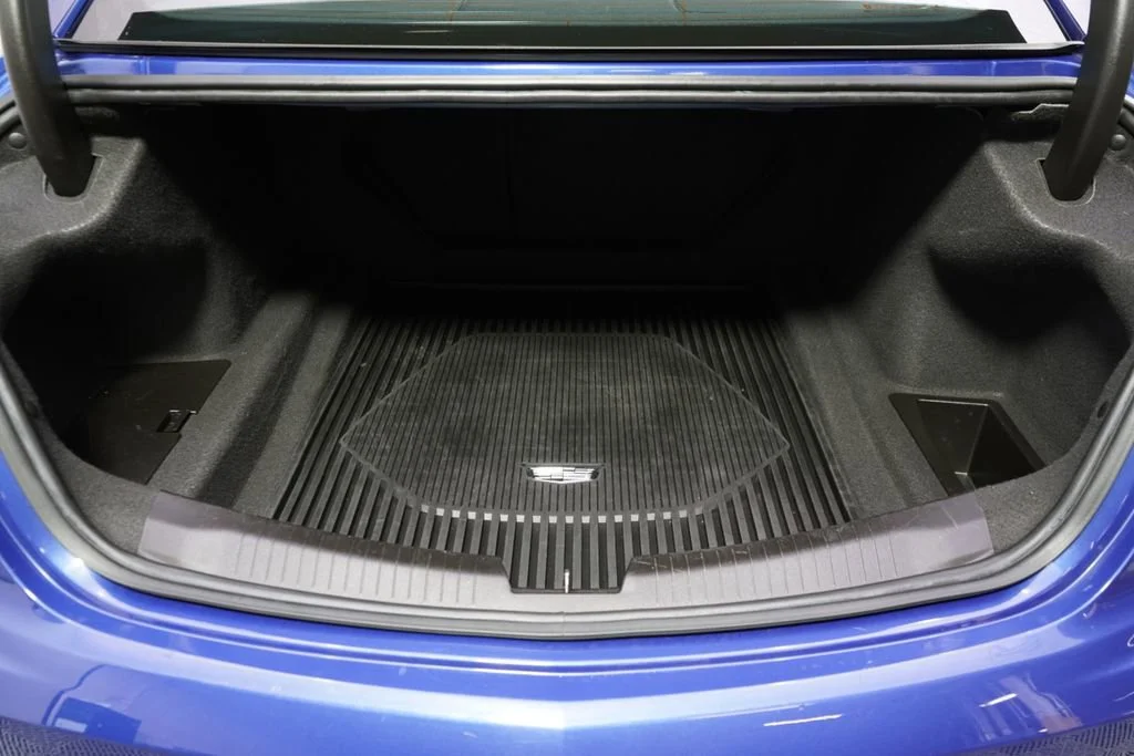 Used 2021 WAVE METALLIC Cadillac V-Series image 19
