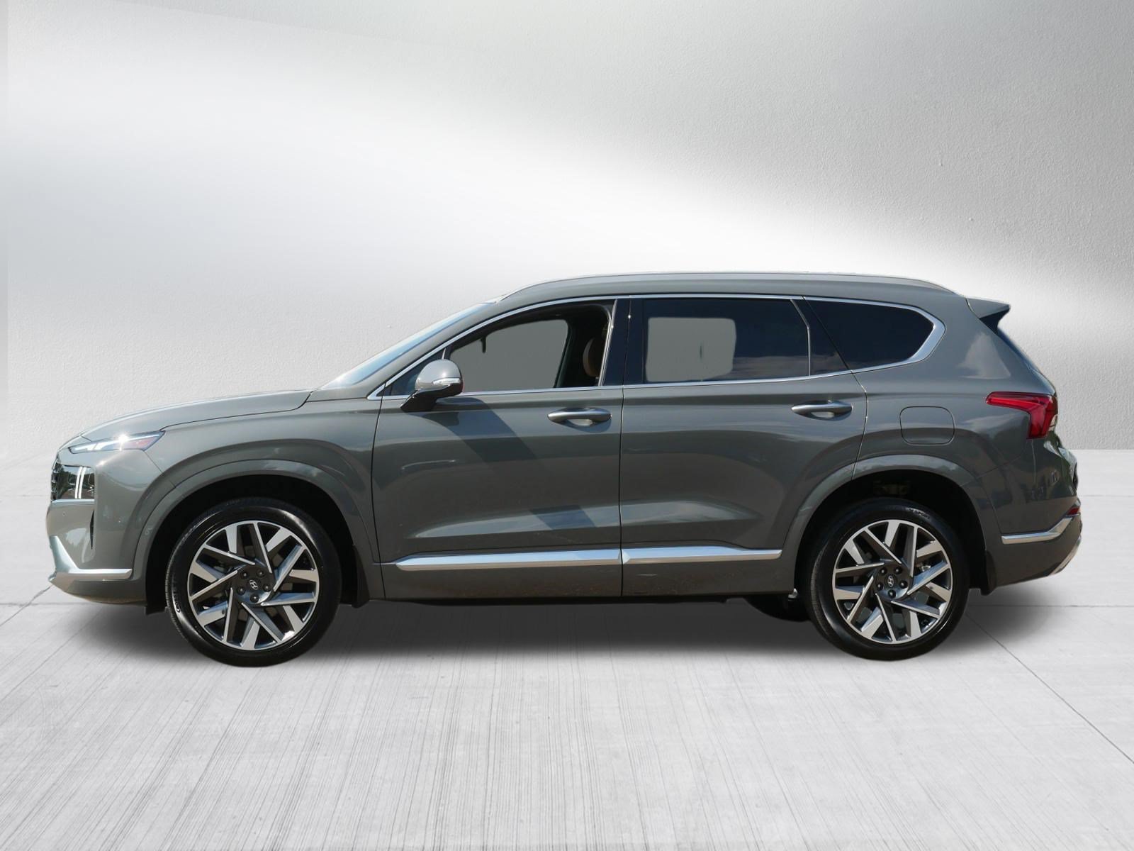 Used 2023 Hampton Gray Hyundai Calligraphy image 4