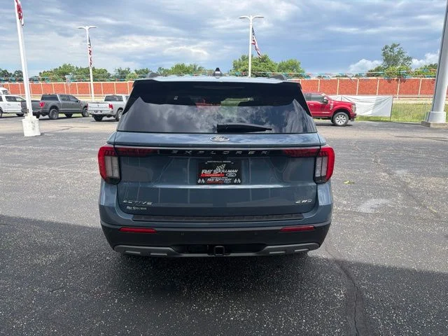 New 2026 Vapor Blue Metallic Ford Active image 4