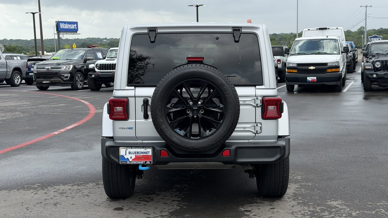 Certified Used 2023 Silver Zynith Clearcoat Jeep Sahara image 6