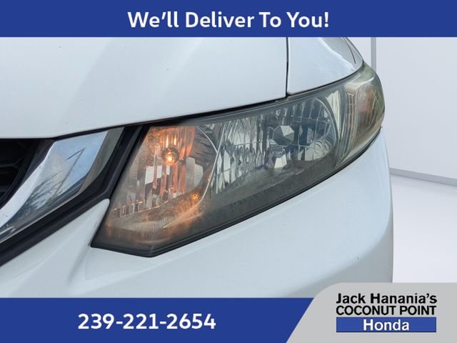 Used 2015 White Honda SE image 8
