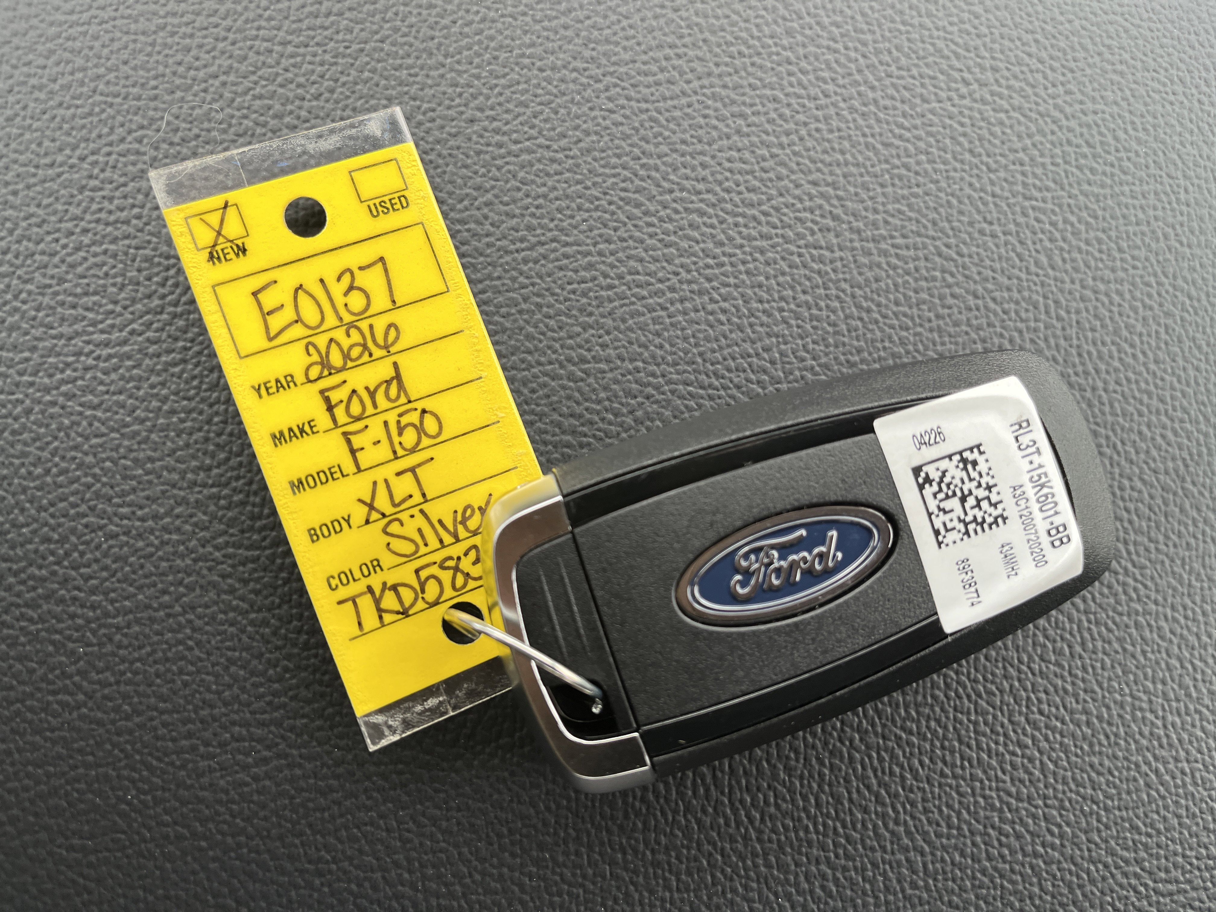 New 2026 Iconic Silver Metallic Ford XLT image 29