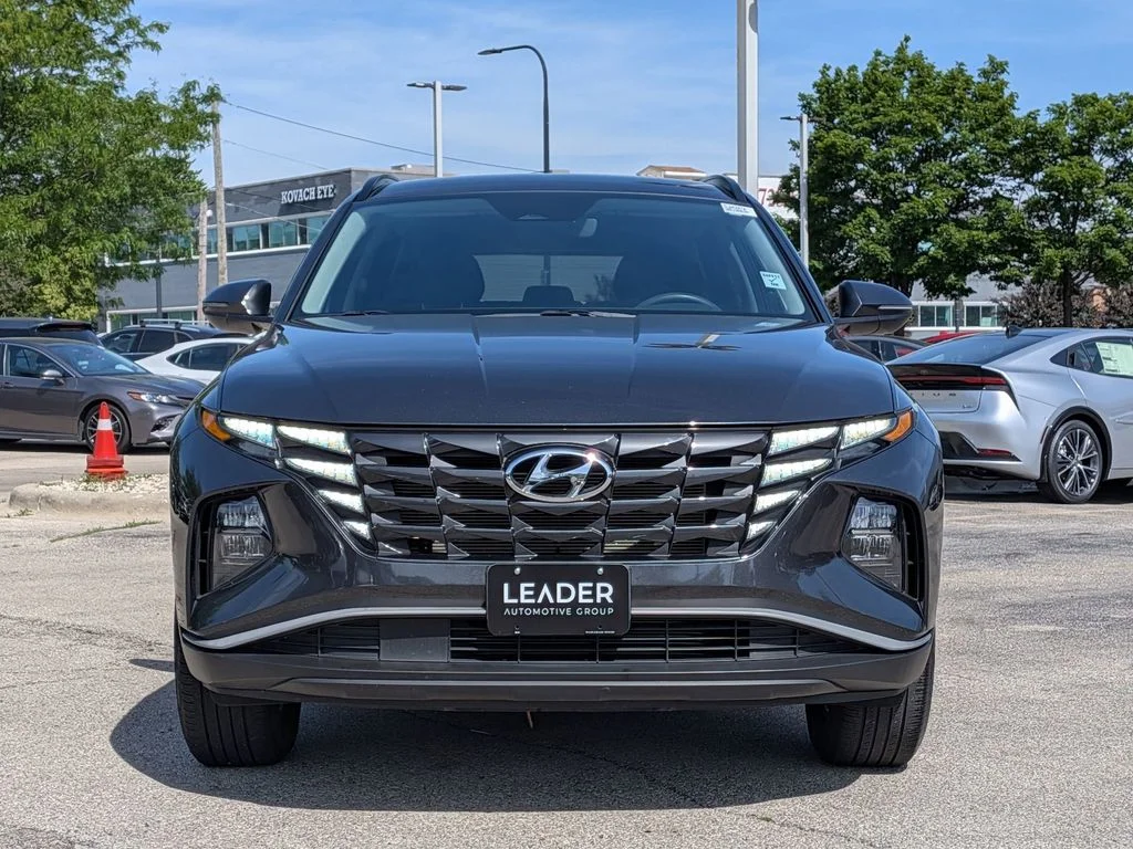 Used 2022 Gray Hyundai SEL image 2