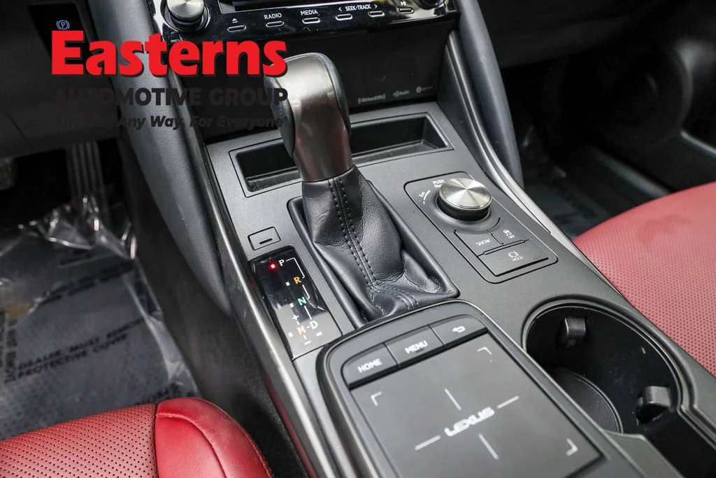 Used 2021  Lexus 300 image 13
