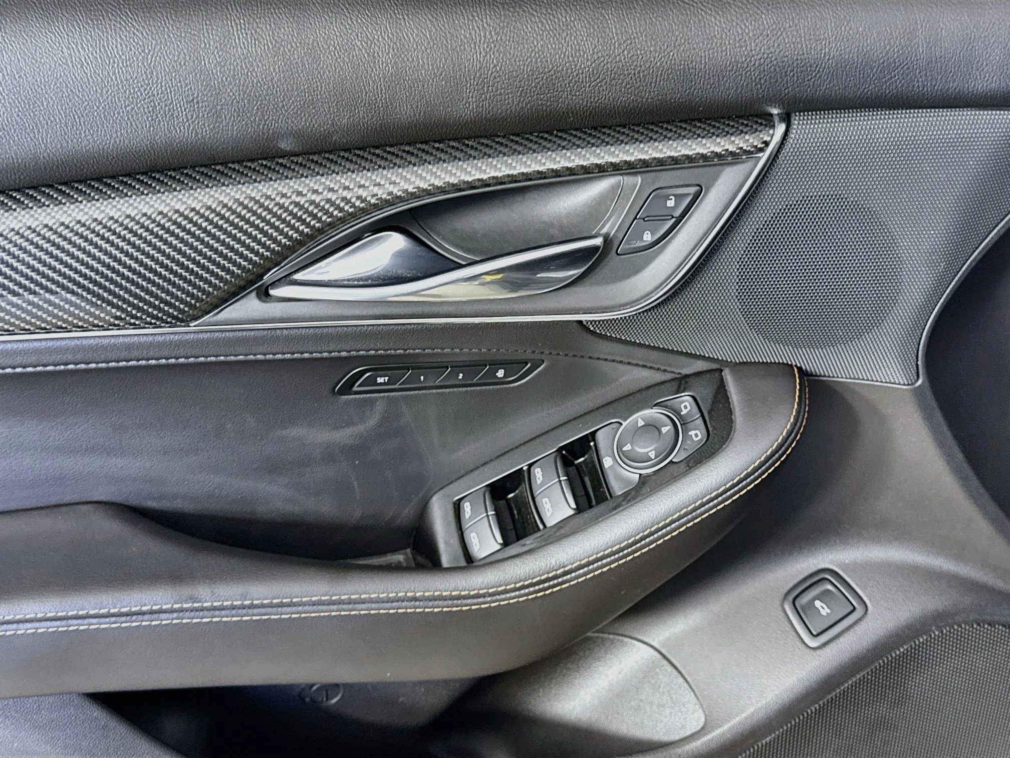 Used 2022 BLACK RAVEN Cadillac Sport image 19