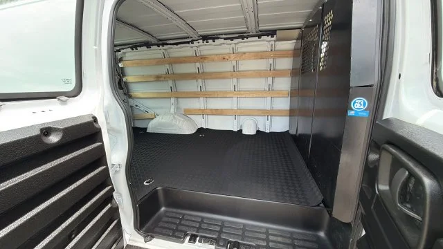Used 2025 White GMC Work Van image 35