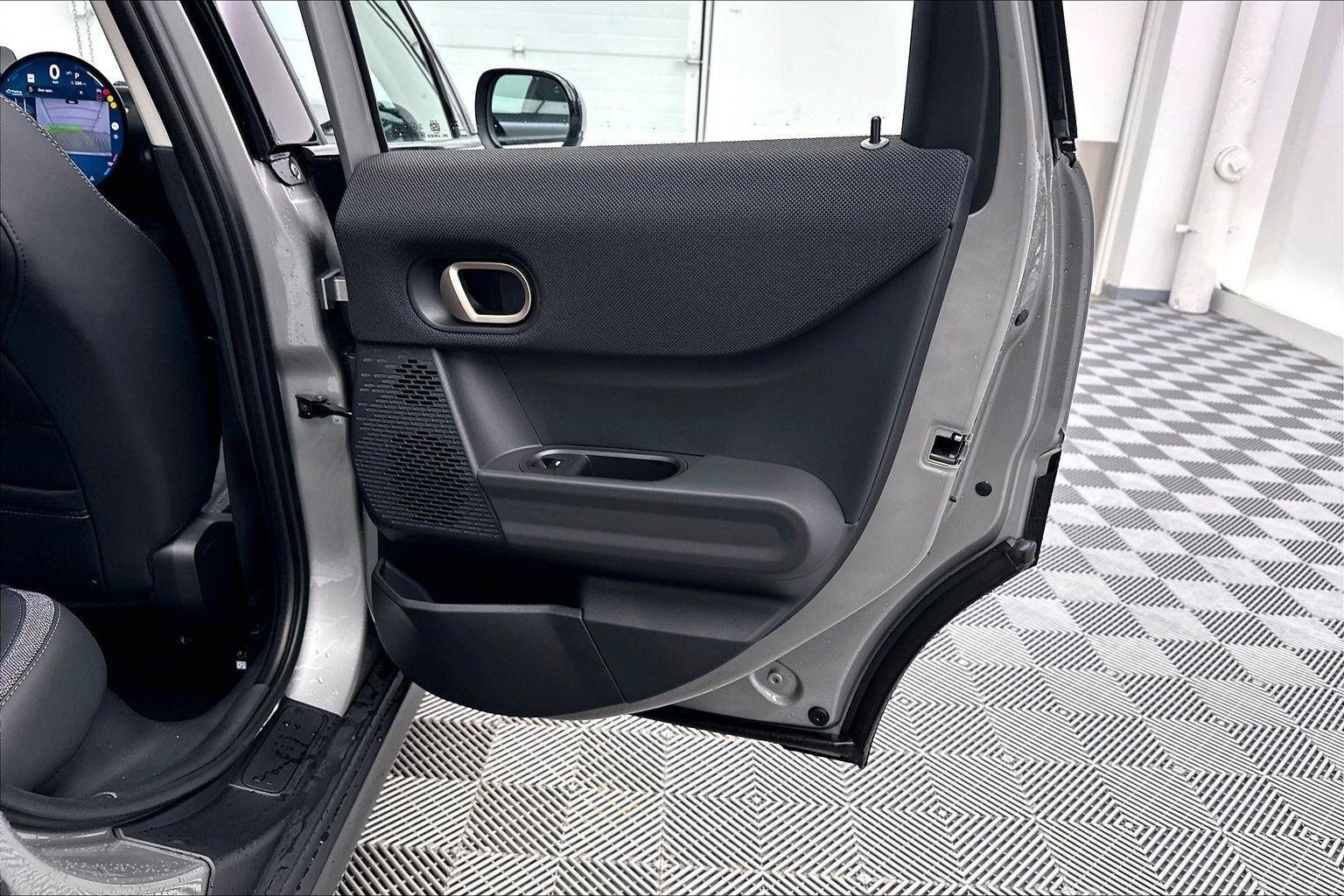 New 2026 Melting Silver III Metallic MINI Cooper image 25