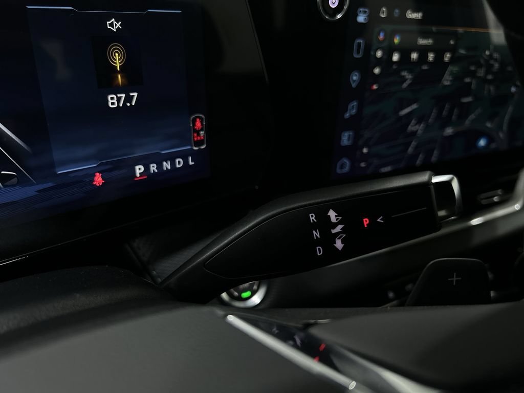 New 2027 Lakeshore Blue Metallic Chevrolet LT image 21