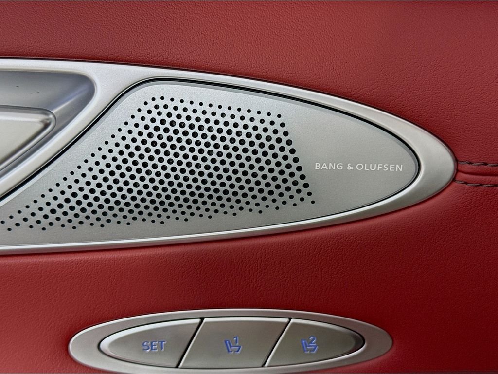 2026 GENESIS GV70 Sport Advanced - Photo 19