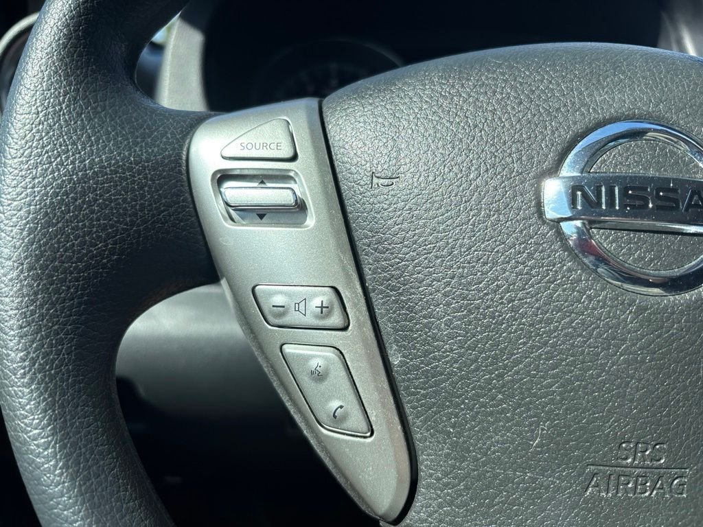 Used 2019 Black Nissan 1.6 SV image 19
