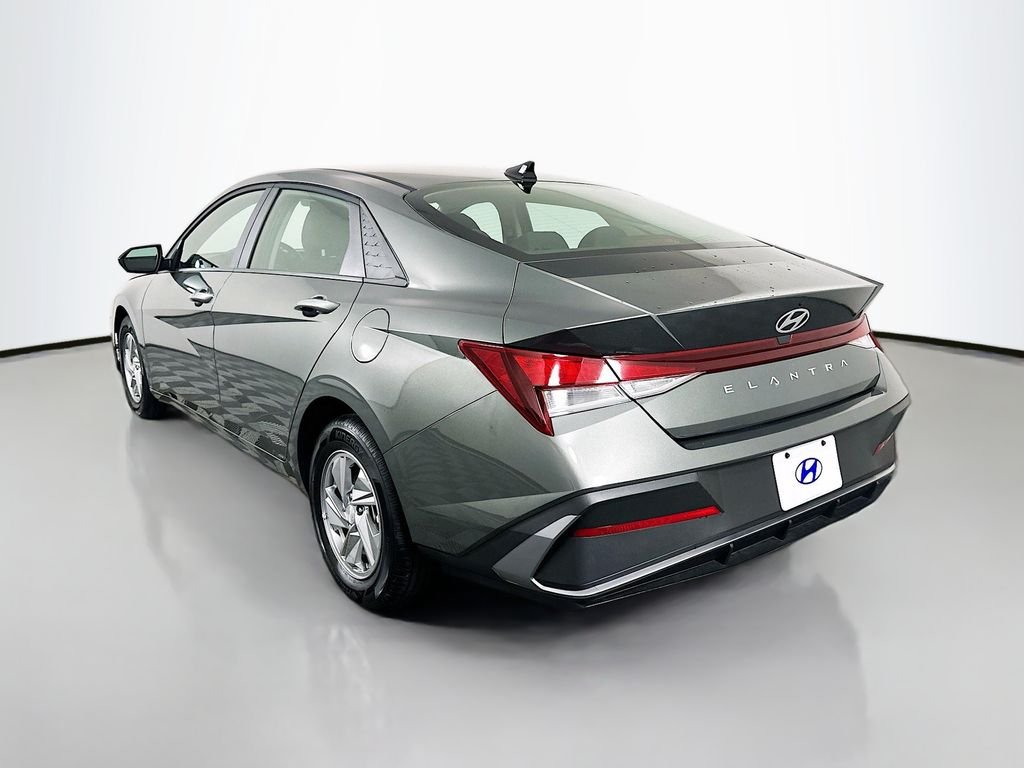 Used 2026 Gray Hyundai SE image 7