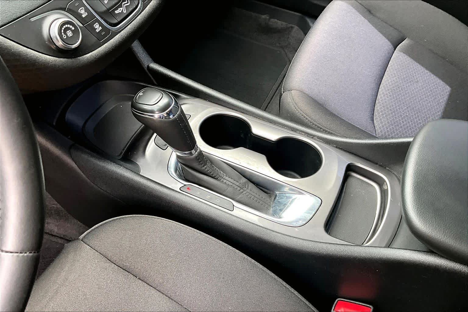 Used 2020 Cajun Red Tintcoat Chevrolet RS image 17