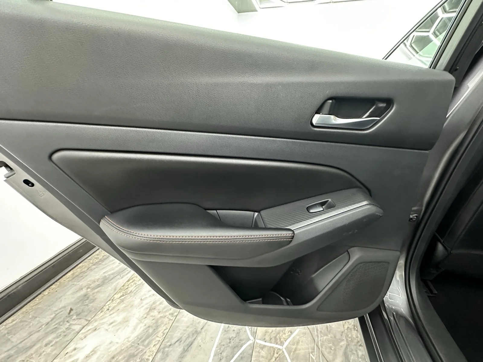 Used 2022 Gun Metallic Nissan 2.5 SR image 33