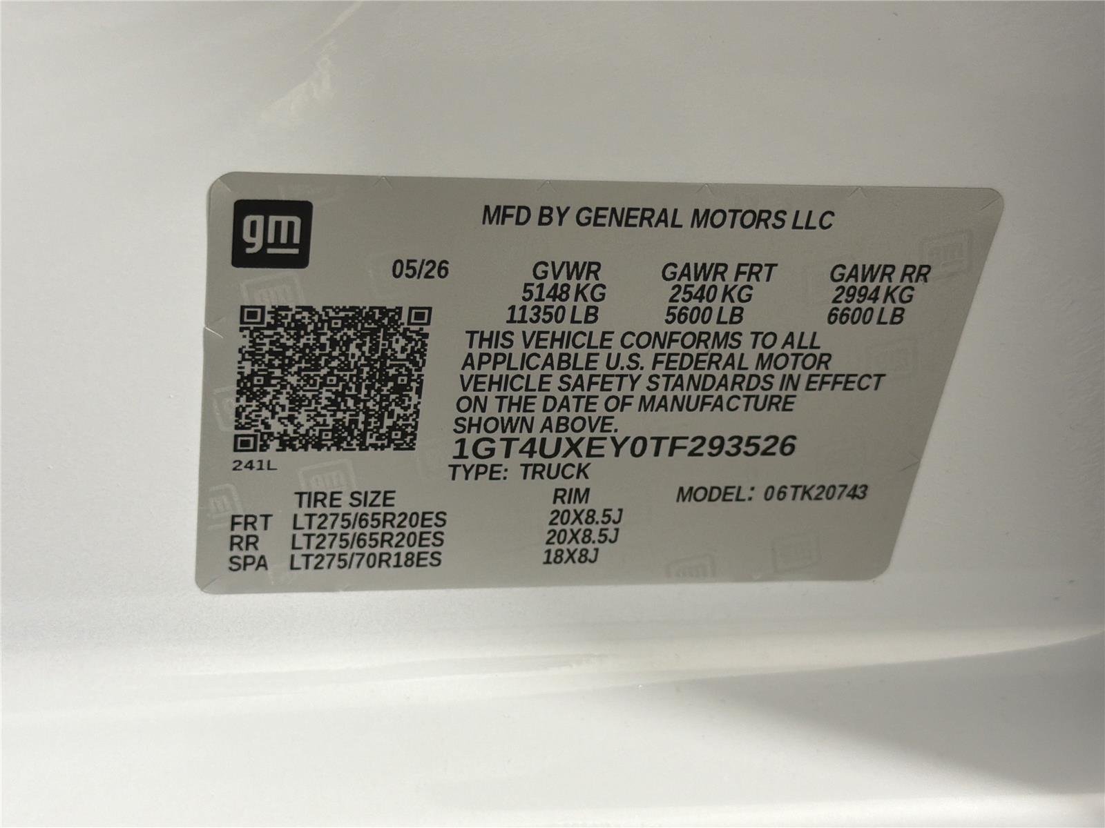 New 2026 Glacier White Tricoat GMC Denali Ultimate image 36