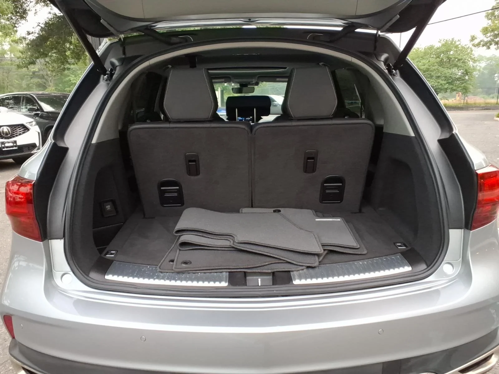Used 2020 Lunar Silver Metallic Acura SH-AWD with Technology Package image 14