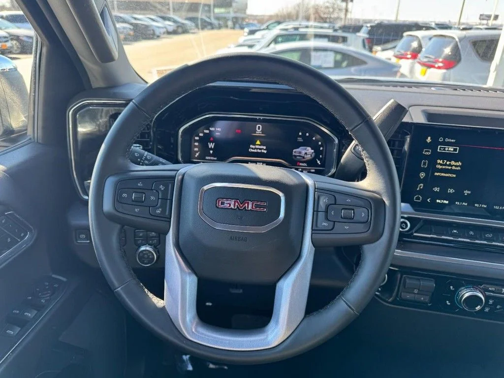Used 2025 Silver GMC SLT image 12