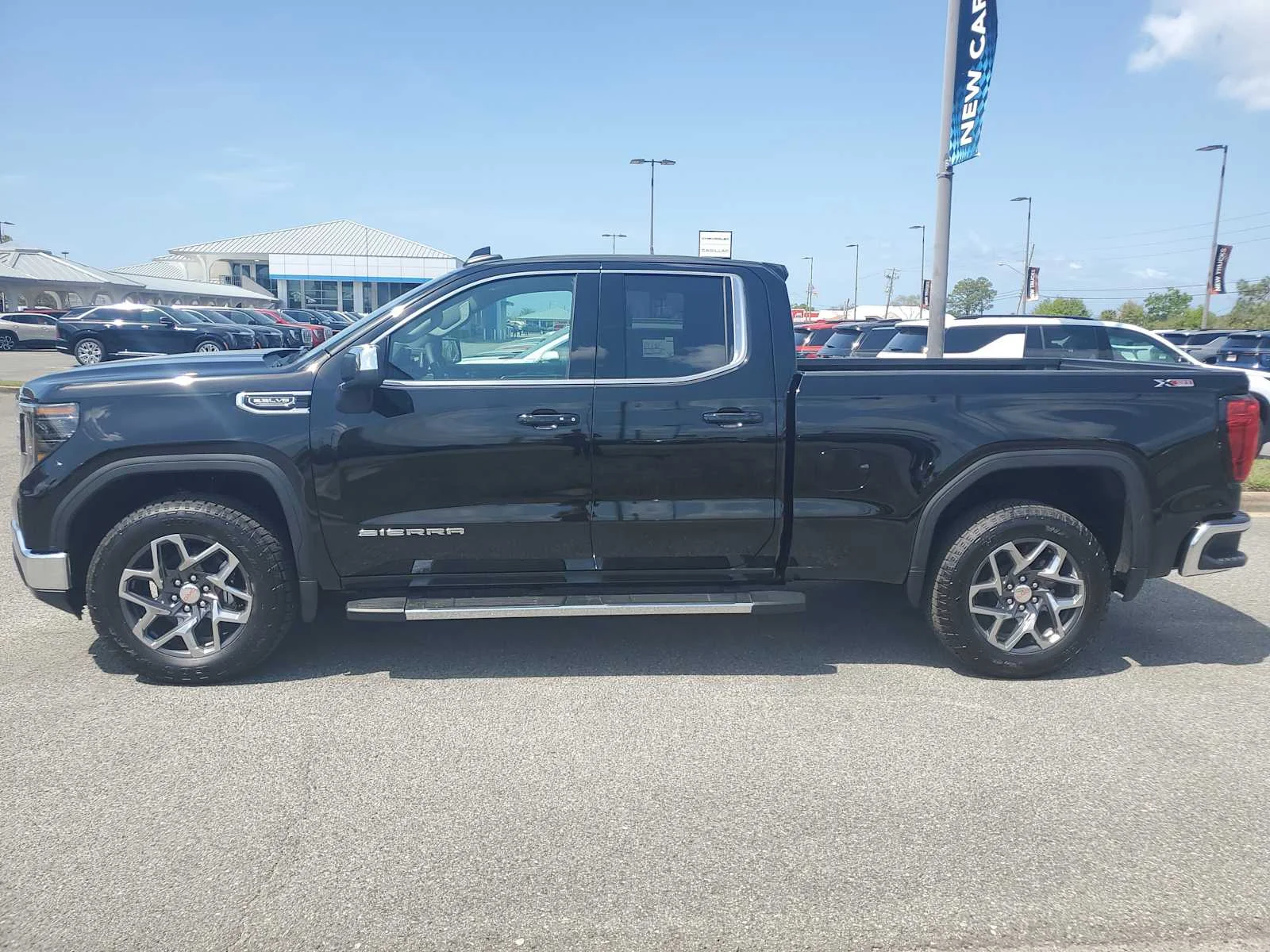 2026 GMC Sierra 1500 SLE - Photo 15