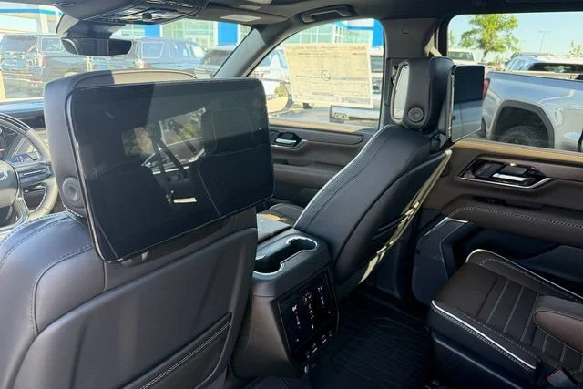 New 2026 Glacier White Tricoat GMC Denali Ultimate image 24