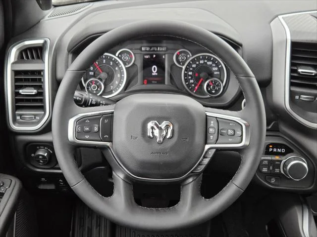 New 2026 Diamond Black Crystal Pearl-Coat Exterior Paint RAM Big Horn/Lone Star image 17