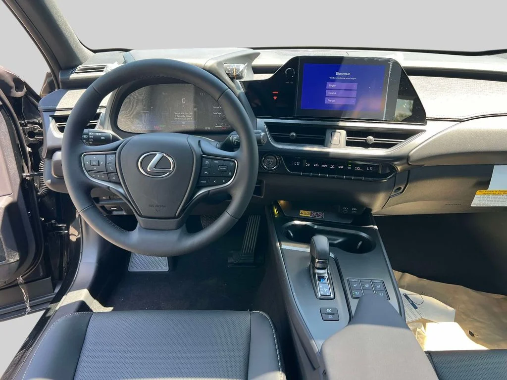 2026 Lexus UX Hybrid 300h Premium - Photo 13