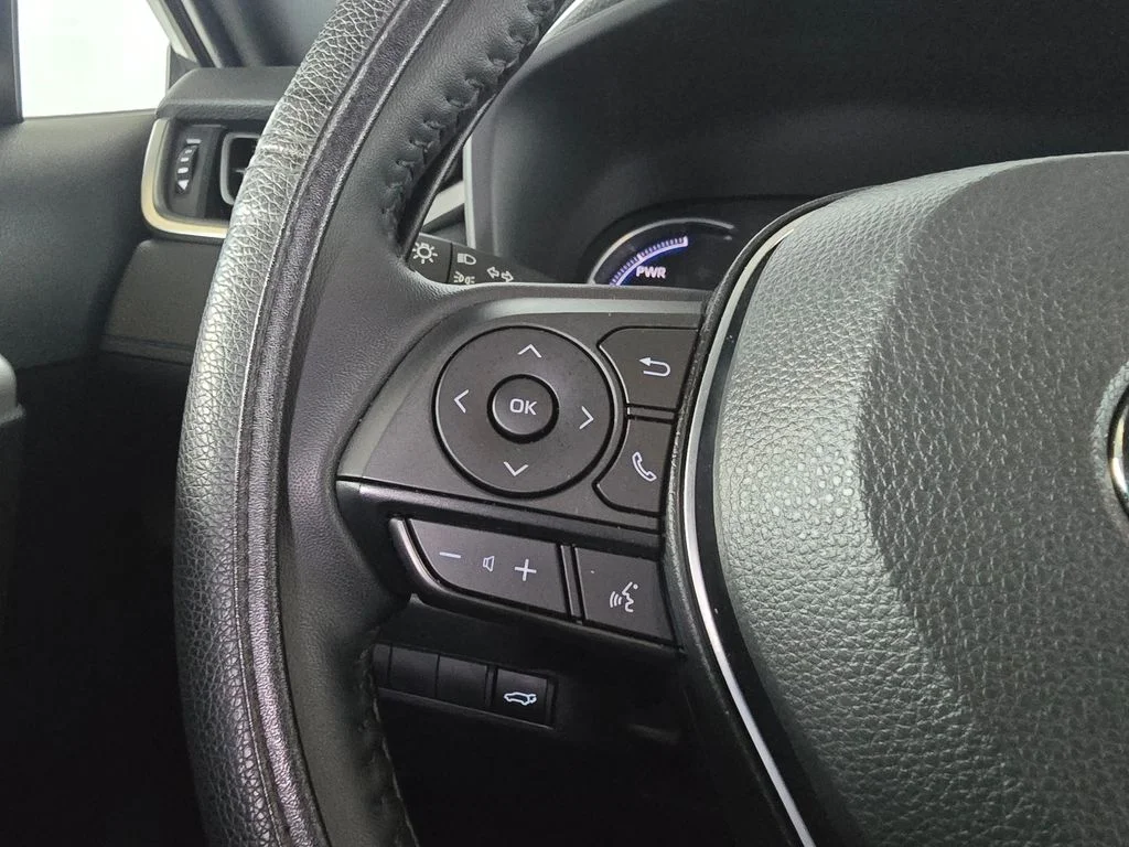 Used 2025 Gray Toyota SE image 17