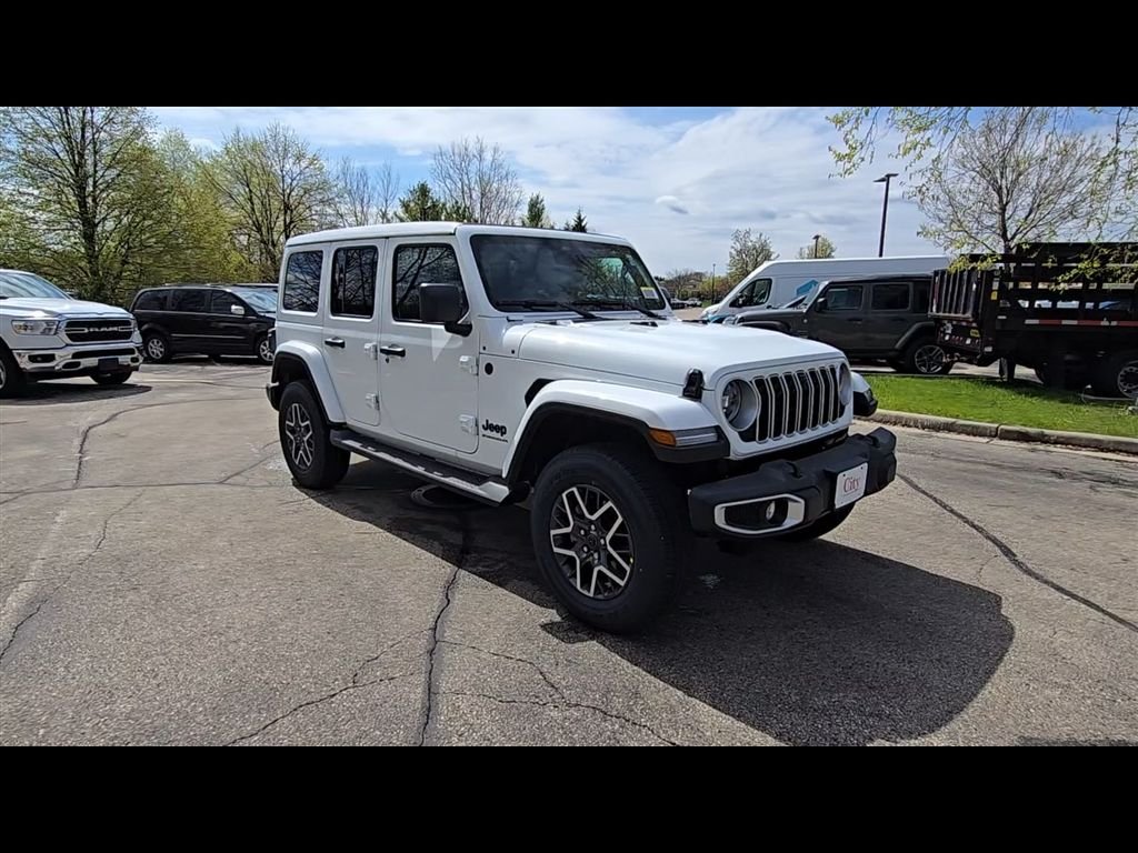 New 2026 Bright White Clear-Coat Exterior Paint Jeep Sahara image 2