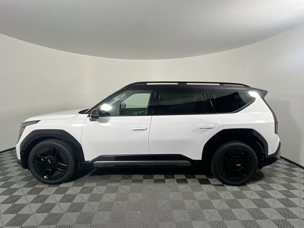 New 2026 Glacial White Pearl / Black Ro Kia GT-Line AWD image 8
