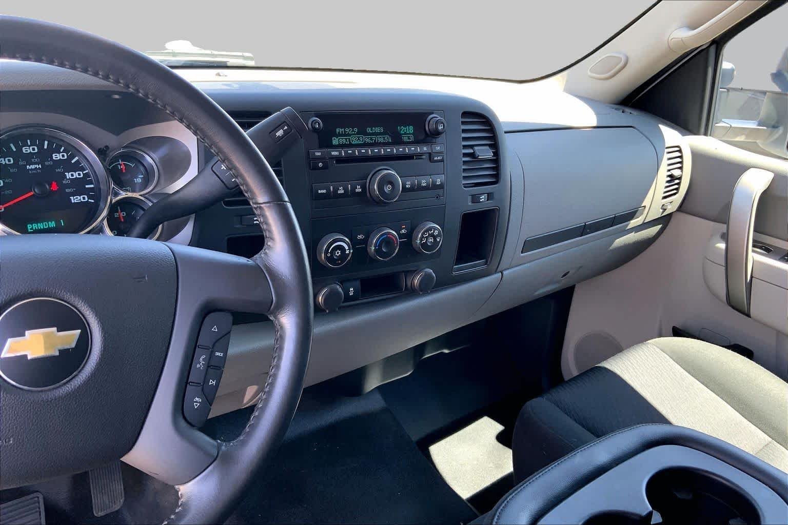 Used 2013 Summit White Chevrolet Work Truck image 6