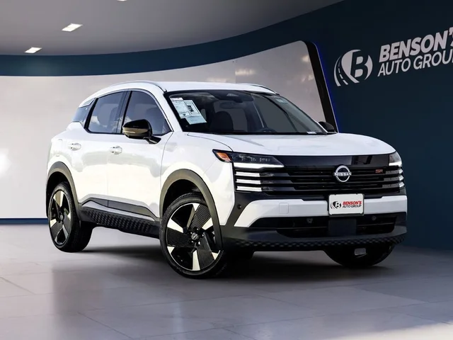 New 2026 Nissan Kicks SR