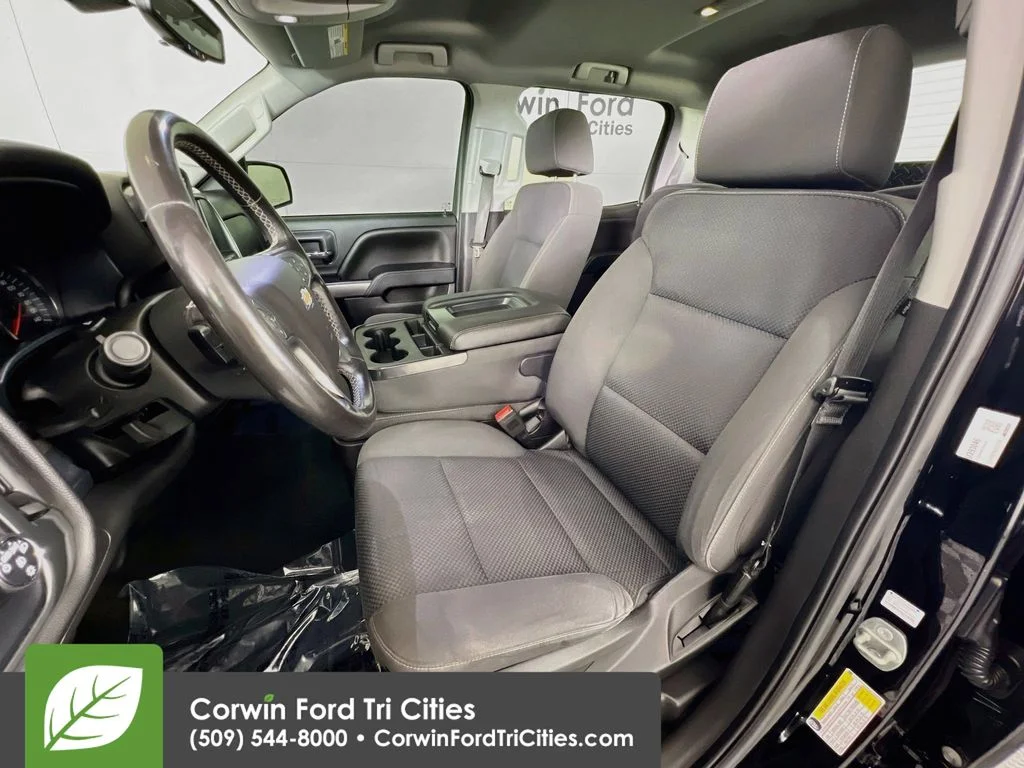 Used 2018 Black Chevrolet LT image 22