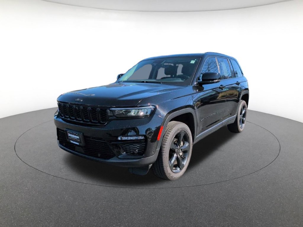 Certified Used 2023 Diamond Black Jeep Limited image 14